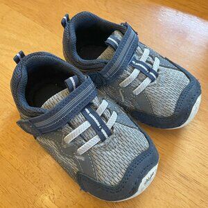 Stride Rite soft sole toddler size 5.5W